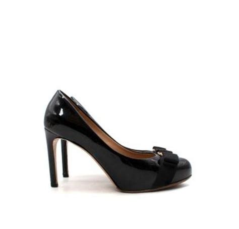 ferragamo vara pump sale